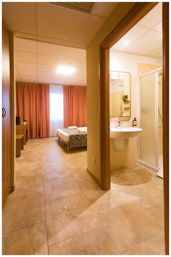 Hotel Santa Teresa House Verona Esterno foto