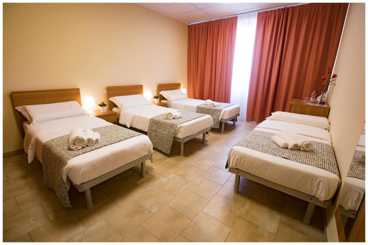 Hotel Santa Teresa House Verona Esterno foto